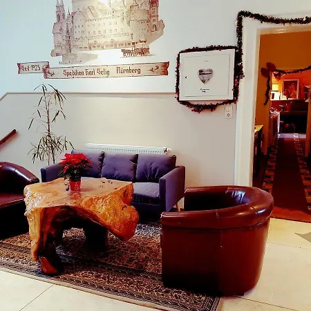 Im Bett 3* Nürnberg