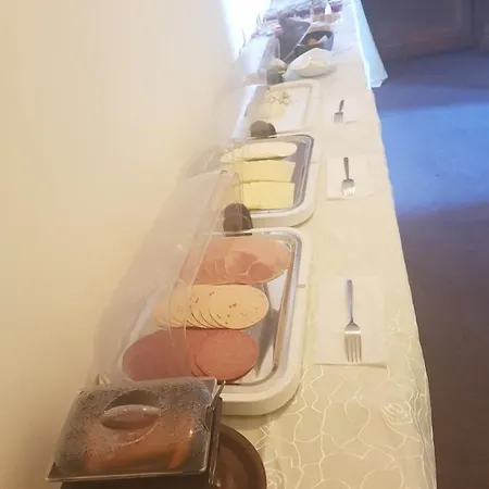 招待所 艾姆贝特膳食公寓酒店 3*