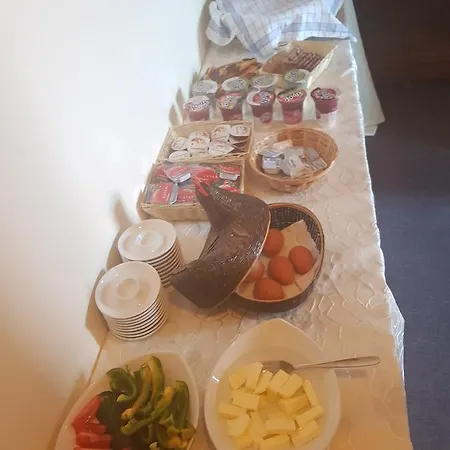 Im Bett Πανσιόν 2*